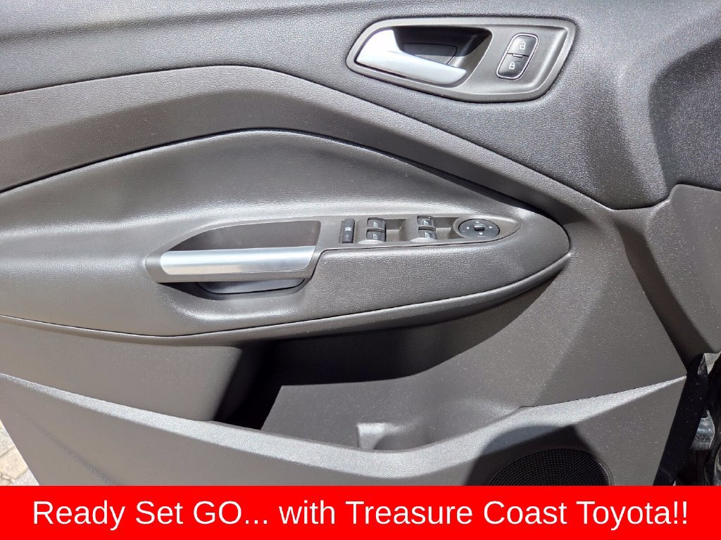 Used 2018 Ford Escape SE w/ SE Sync 3 Package FWD image 28
