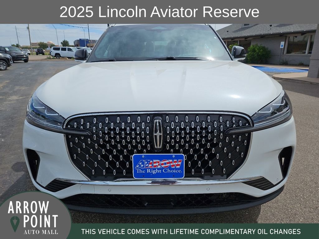 Used 2025 Lincoln Aviator Reserve w/ Luxury Package AWD/4WD image 3