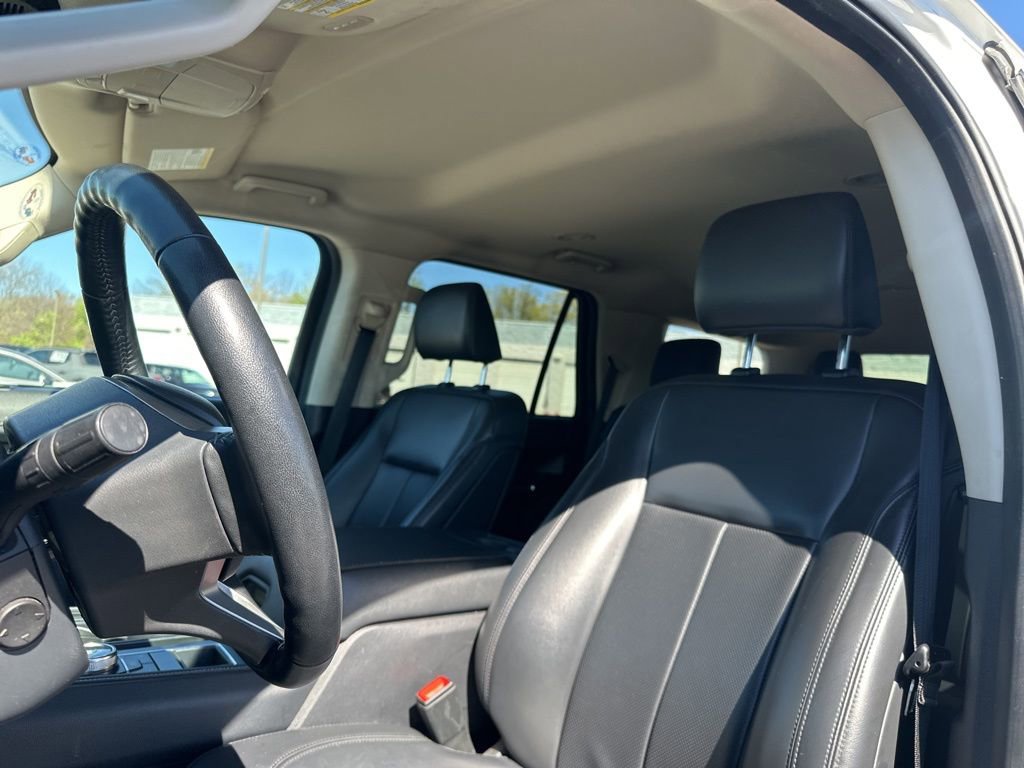 Used 2024 Ford Expedition XLT image 32