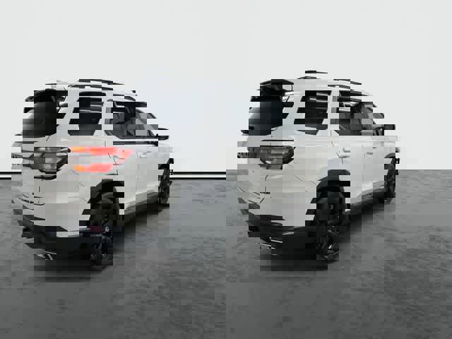 Used 2025 Honda Pilot Black Edition image 4