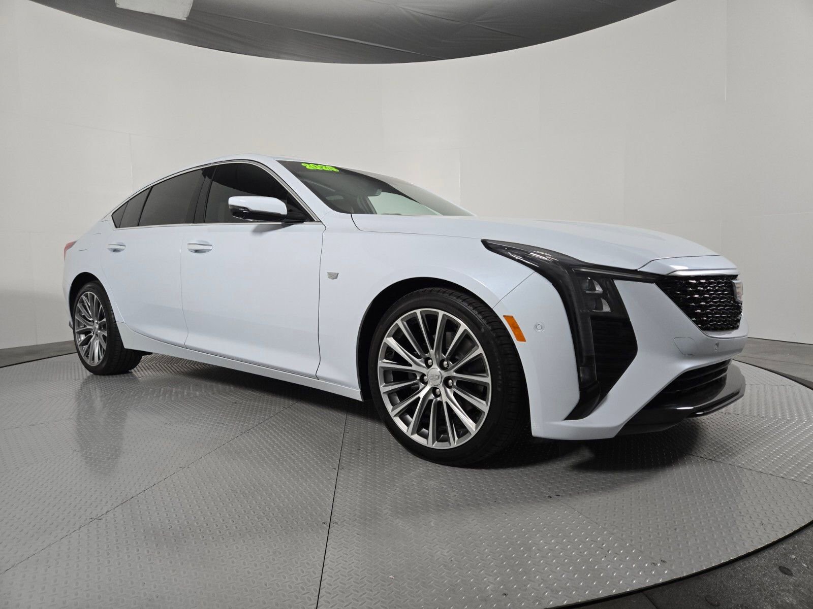 Used 2026 Cadillac CT5 Premium Luxury RWD image 2