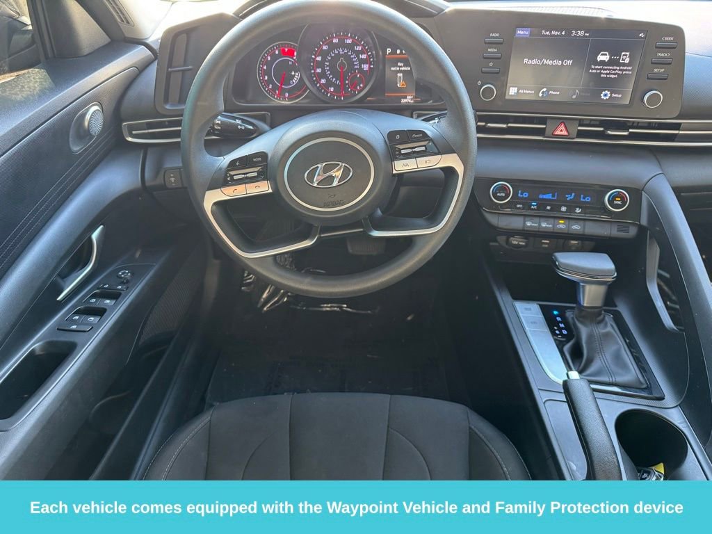 Used 2022 Hyundai Elantra SEL image 20