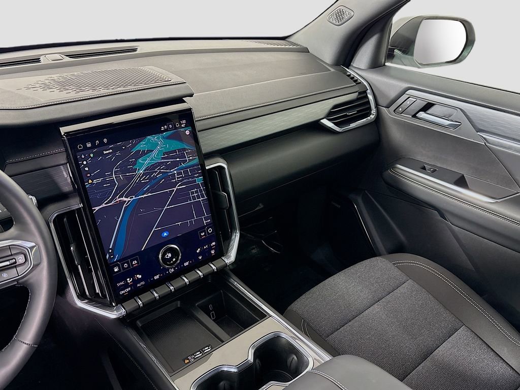 Used 2026 GMC Acadia Elevation image 24