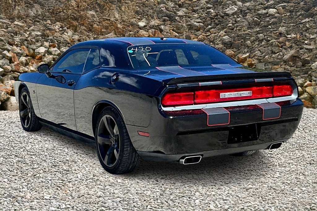 Used 2014 Dodge Challenger R/T w/ Blacktop Package image 12
