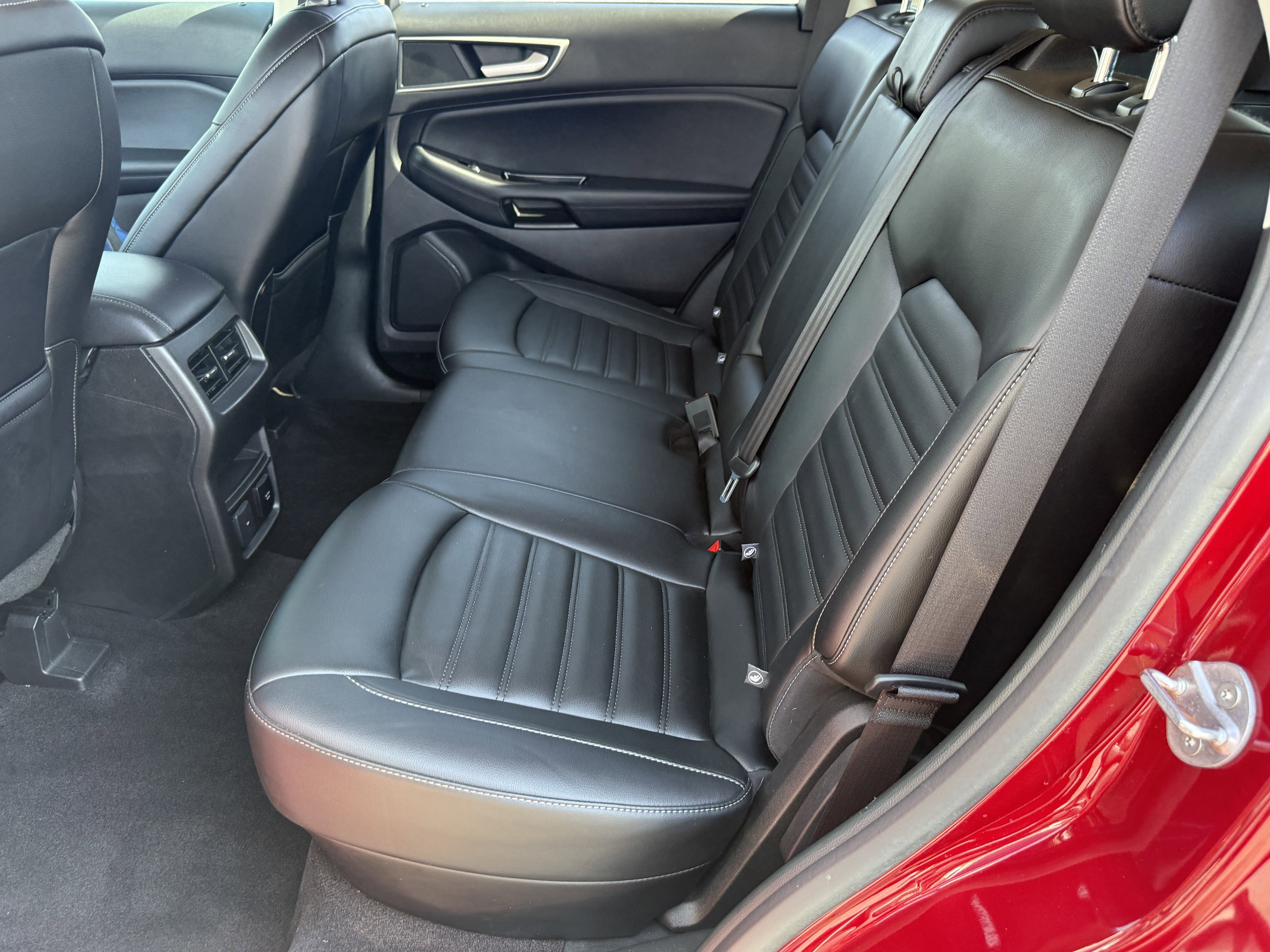 Used 2019 Ford Edge SEL w/ Equipment Group 201A image 26