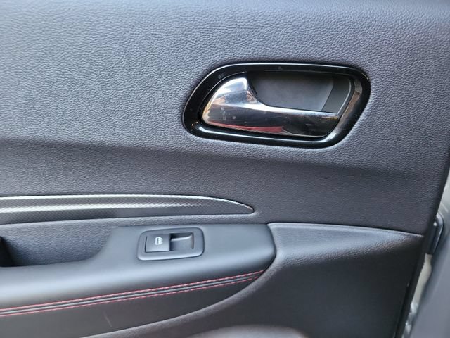 Used 2025 Dodge Durango GT w/ Blacktop Package AWD/4WD image 19