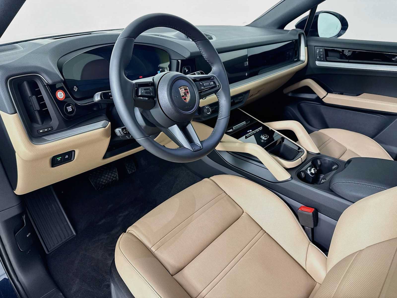 New 2026 Porsche Cayenne Coupe AWD/4WD image 4