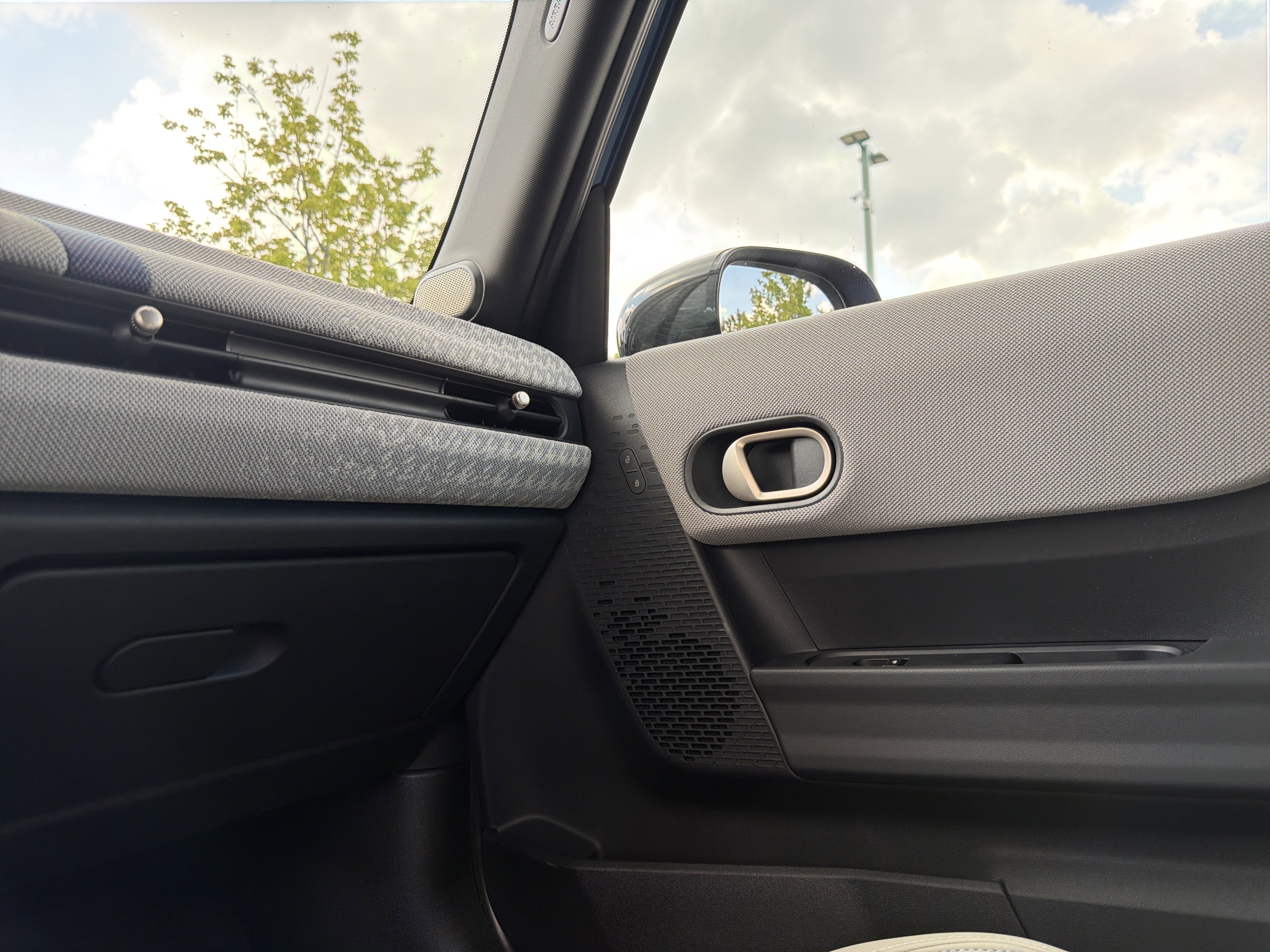Used 2025 MINI Cooper S FWD image 12