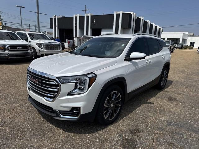 Used 2023 GMC Terrain SLT w/ Infotainment Package II image 1