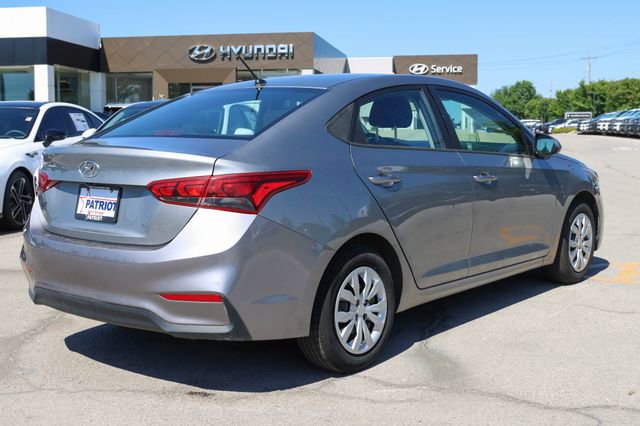 Used 2021 Hyundai Accent SE FWD image 3