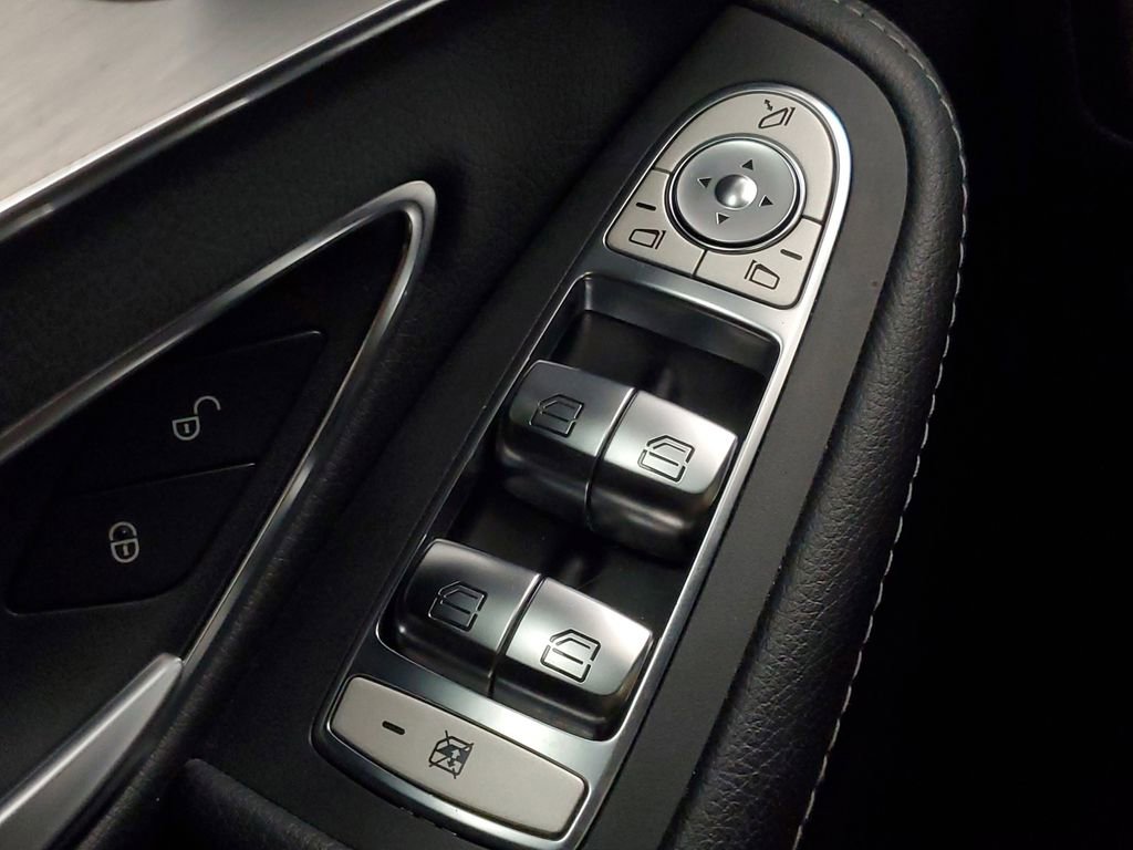 Used 2018 Mercedes-Benz C 300 4MATIC Sedan image 15