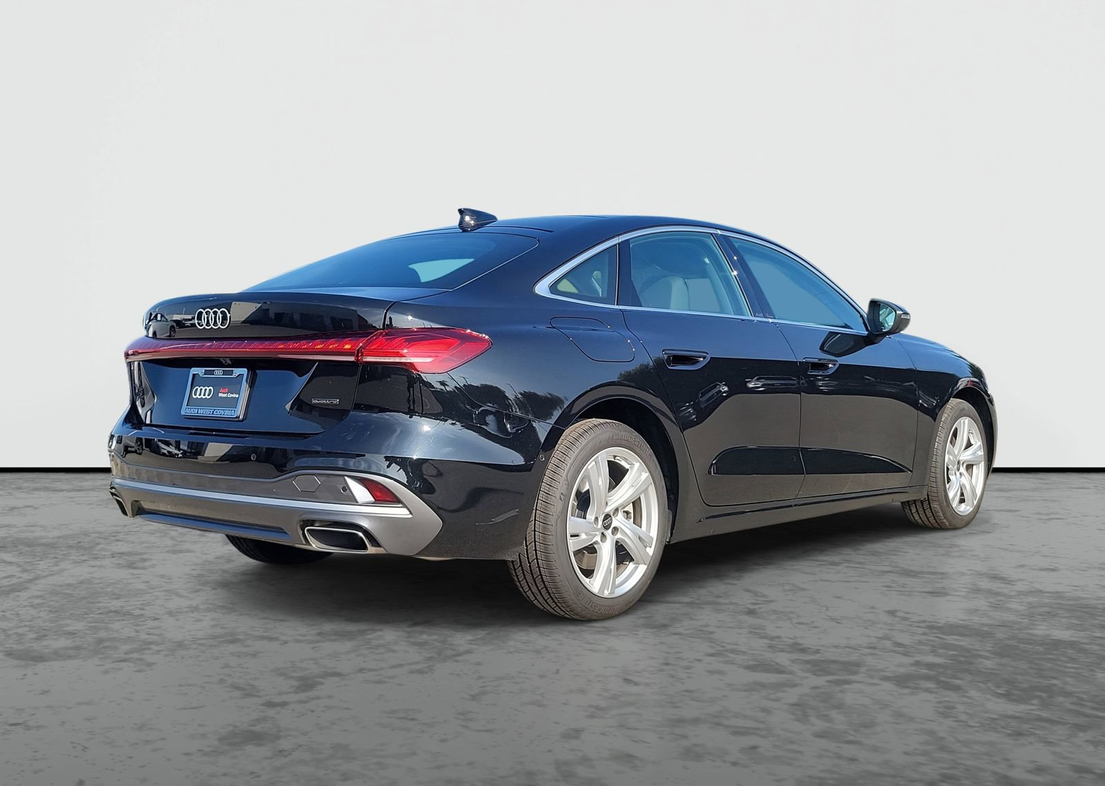 Used 2025 Audi A5 2.0T Premium Plus w/ Premium Plus image 4