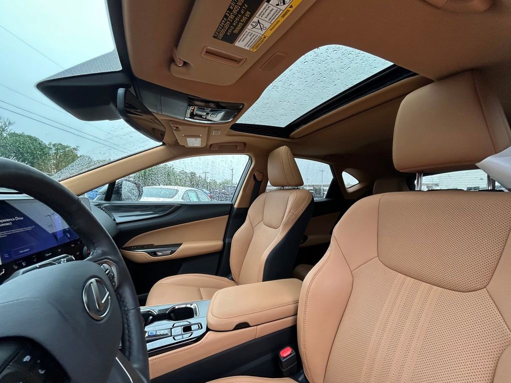 Used 2025 Lexus NX 350h AWD w/ Accessory Package (2T) image 12