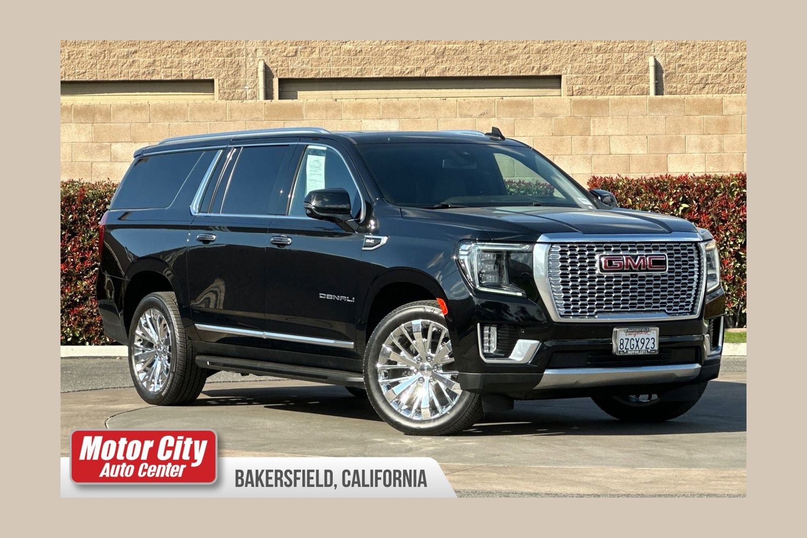 Certified 2021 GMC Yukon XL Denali image 1