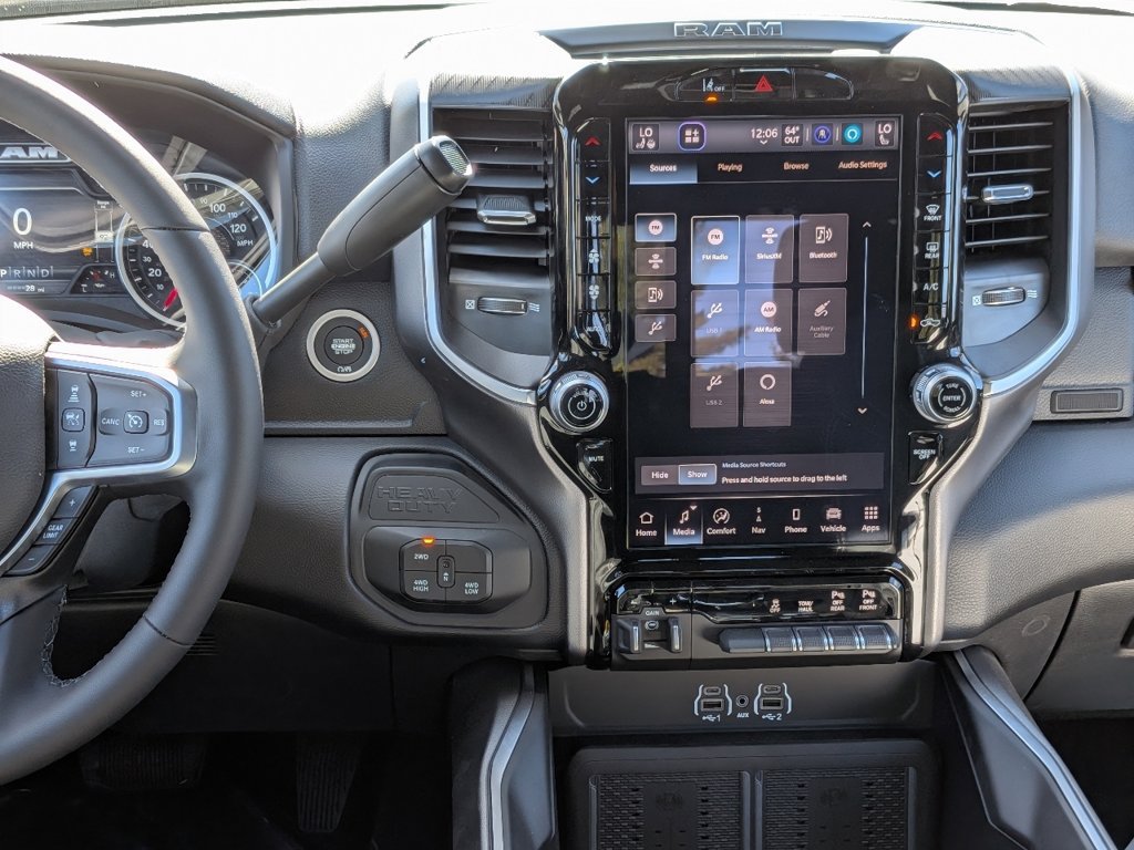 New 2026 RAM 2500 Big Horn AWD/4WD image 18