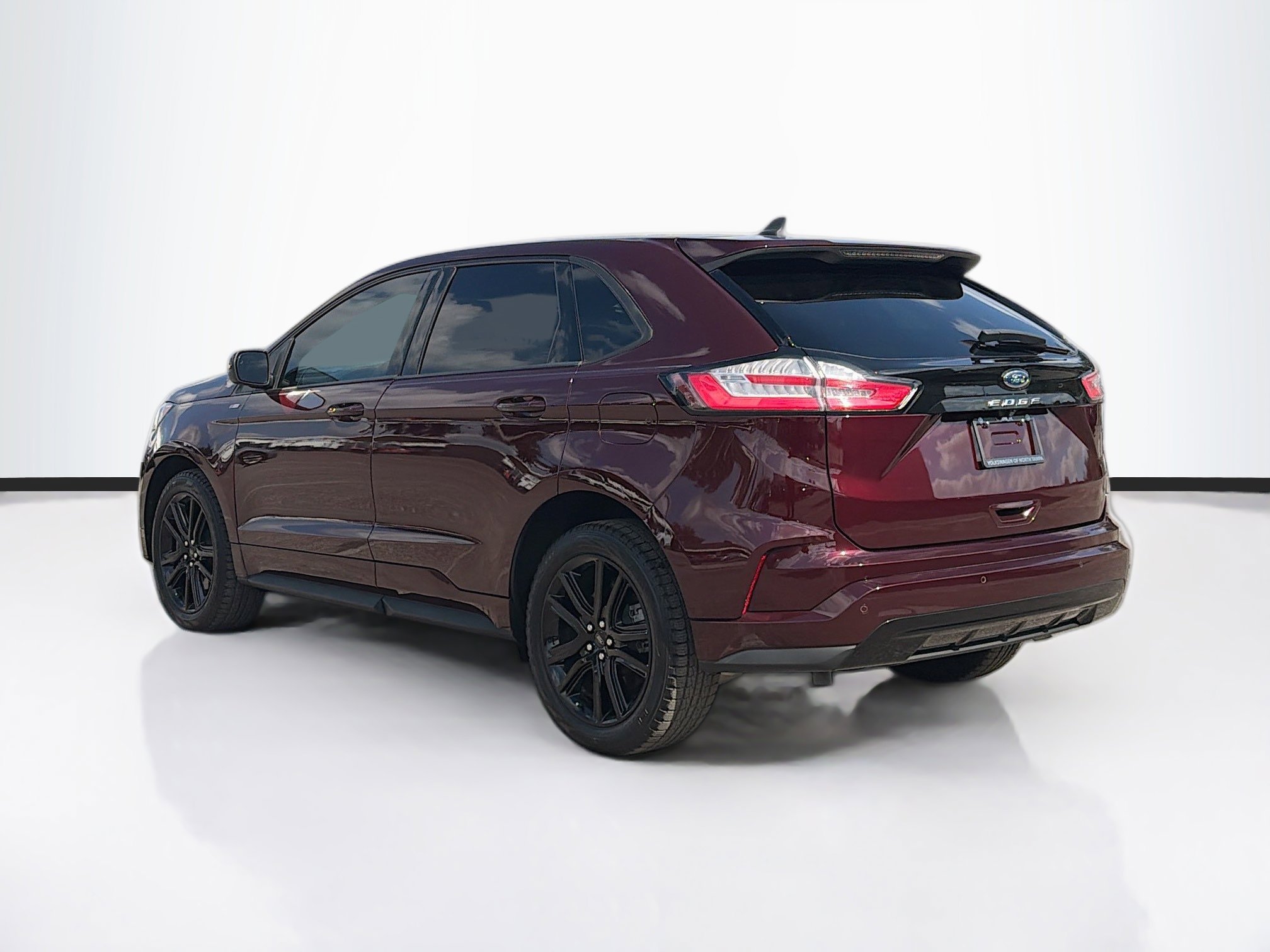 Used 2022 Ford Edge ST-Line image 5