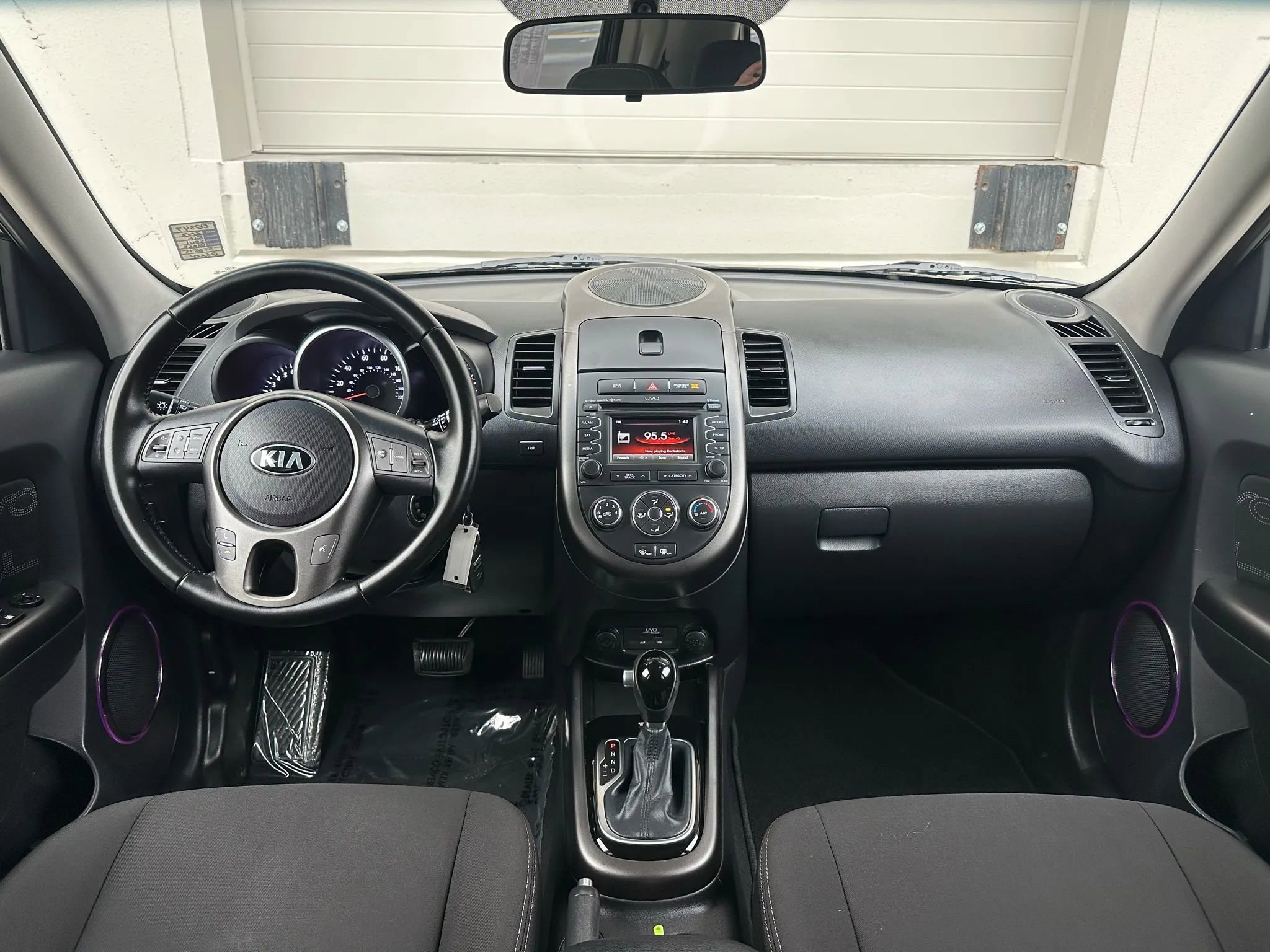 Used 2013 Kia Soul + w/ Audio Pkg image 16