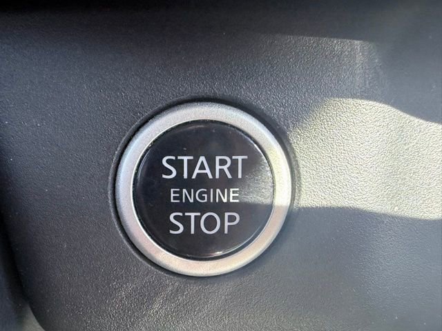 Certified 2023 Nissan Rogue Platinum w/ Platinum Premium Package image 17