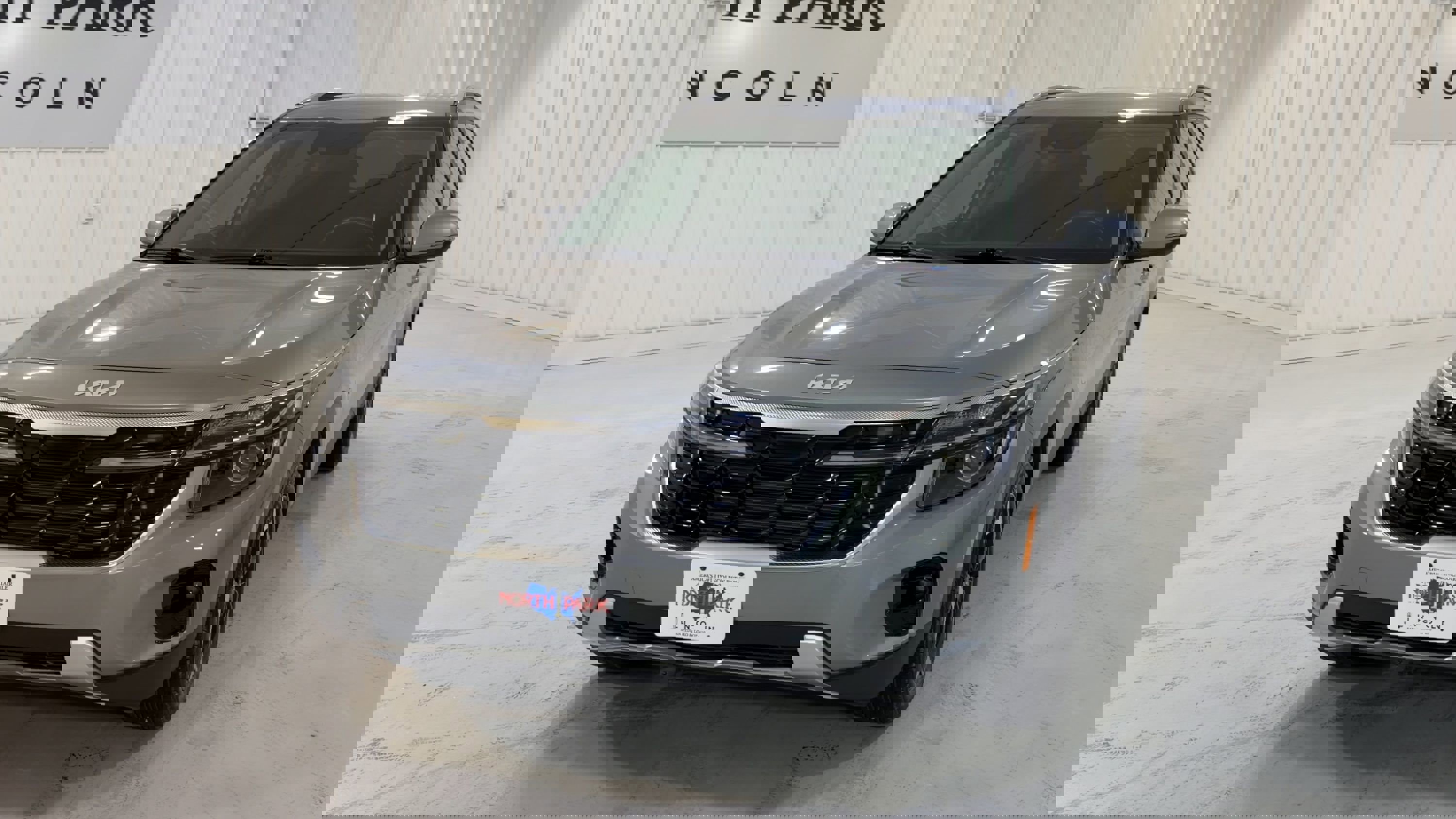 Used 2024 Kia Seltos EX image 4