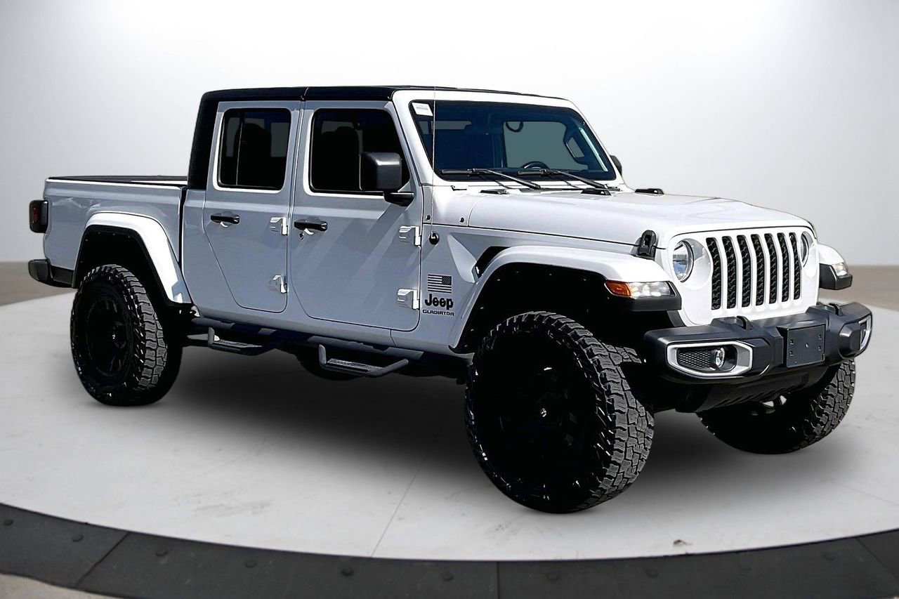 Certified 2022 Jeep Gladiator Sport image 2