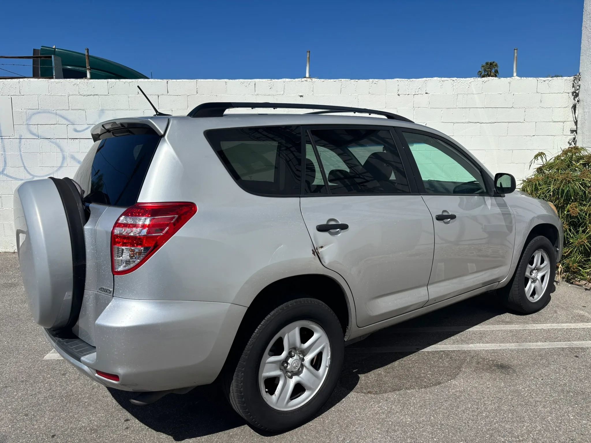 Used 2011 Toyota RAV4 4WD w/ Base L4 Extra Value Pkg image 7