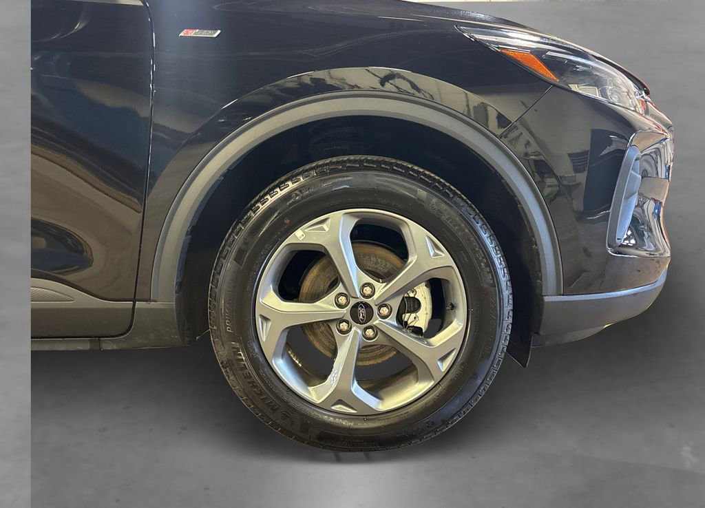 Certified 2025 Ford Escape ST-Line AWD/4WD image 16