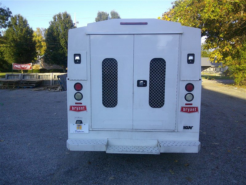 Used 2015 Ford Transit 250 138 w/ Exterior Upgrade Package image 4