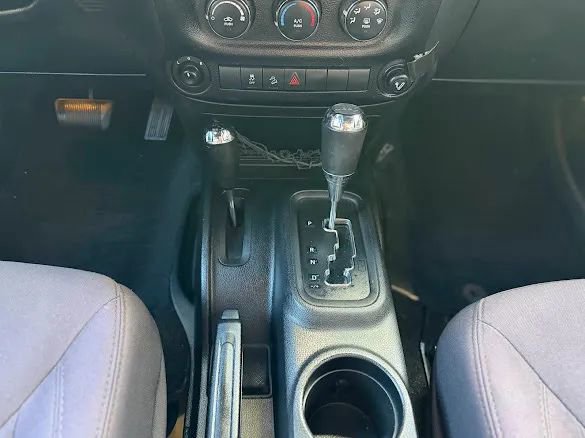 Used 2014 Jeep Wrangler Unlimited Sport w/ Quick Order Package 24S AWD/4WD image 22