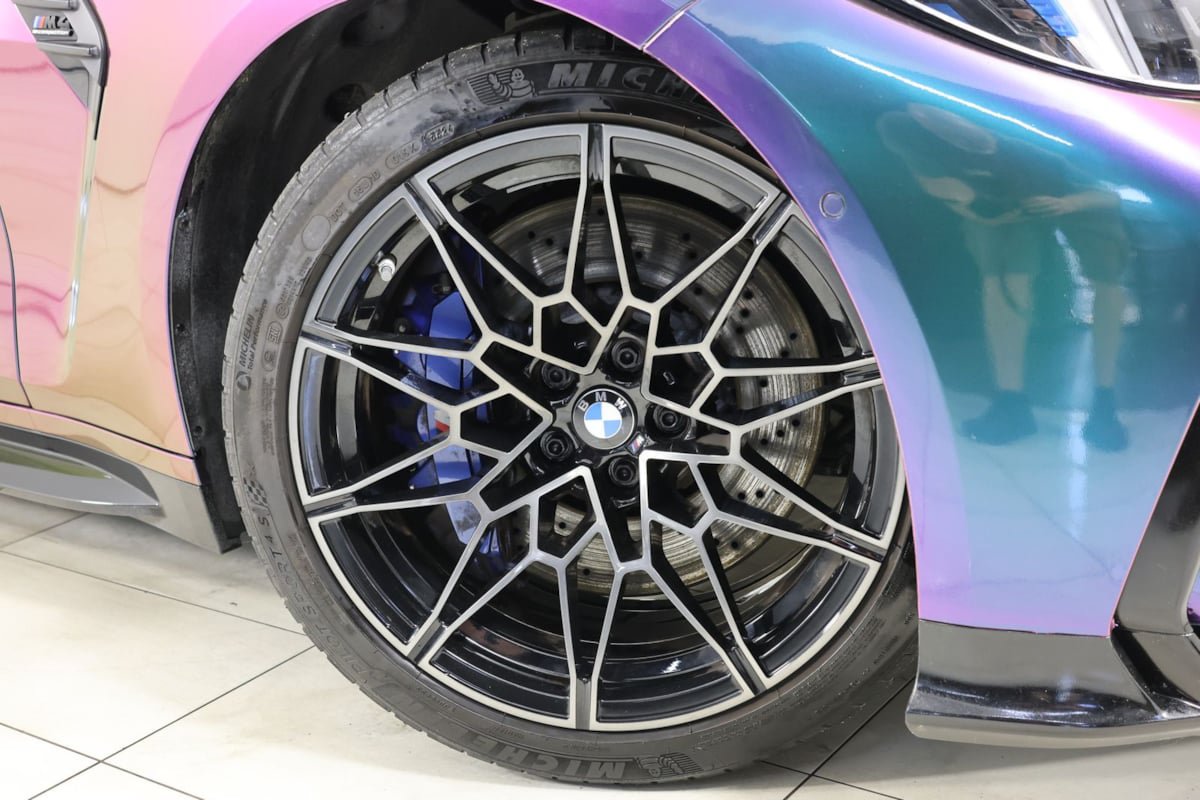 Used 2021 BMW M4 Competition w/ Executive Package RWD image 13