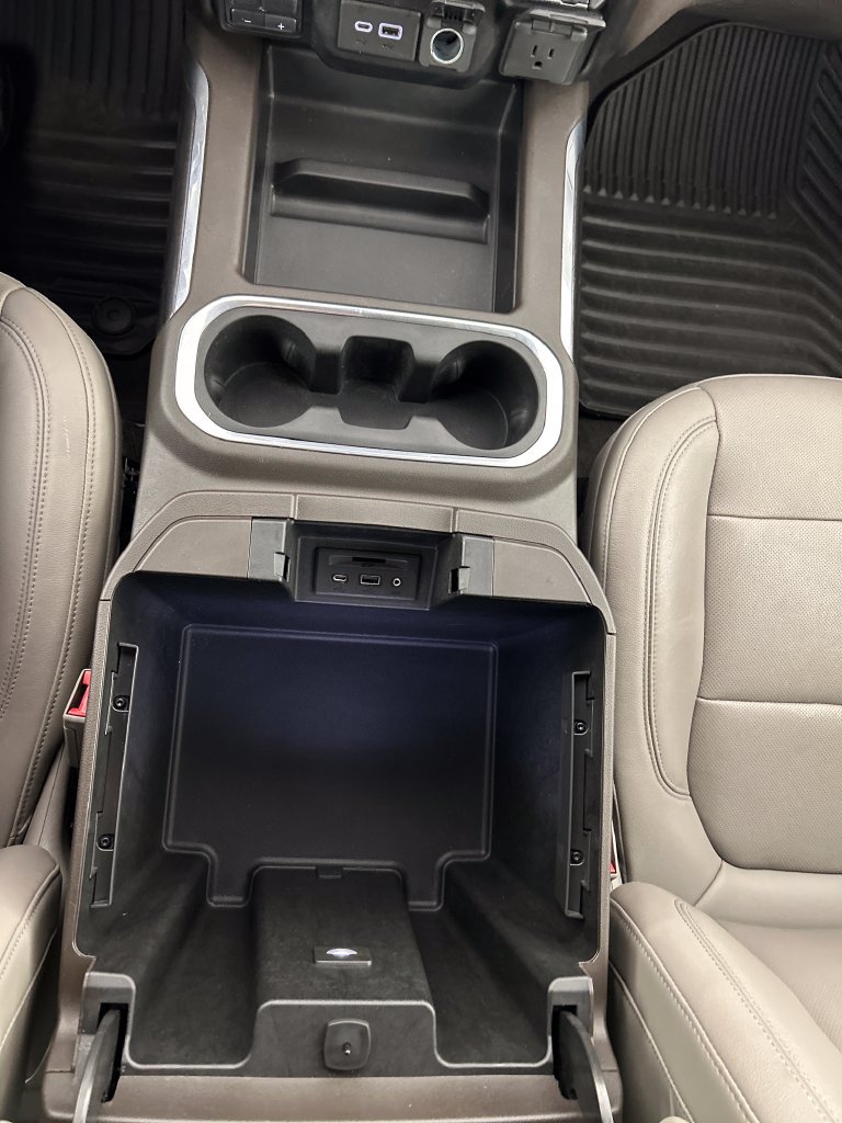 Used 2019 Chevrolet Silverado 1500 LTZ w/ LTZ Plus Package AWD/4WD image 16