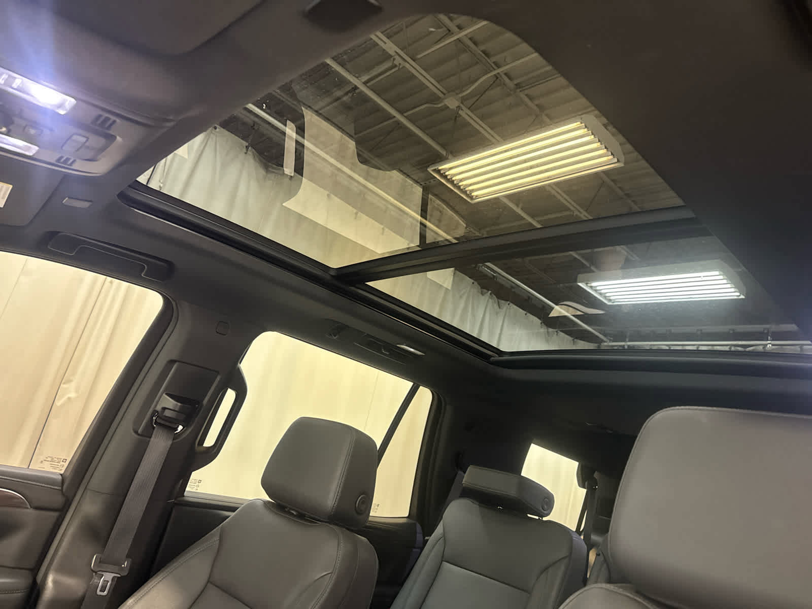 Used 2023 Chevrolet Tahoe LT w/ LT Signature Plus Package image 5