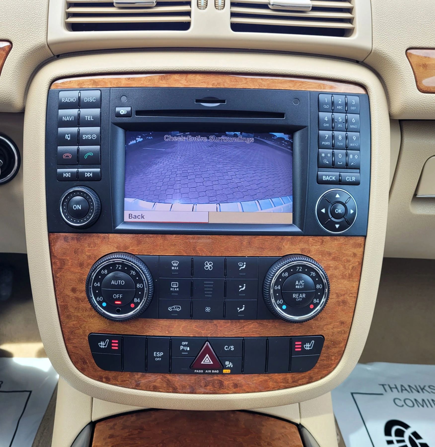 Used 2009 Mercedes-Benz R 350 4MATIC image 32