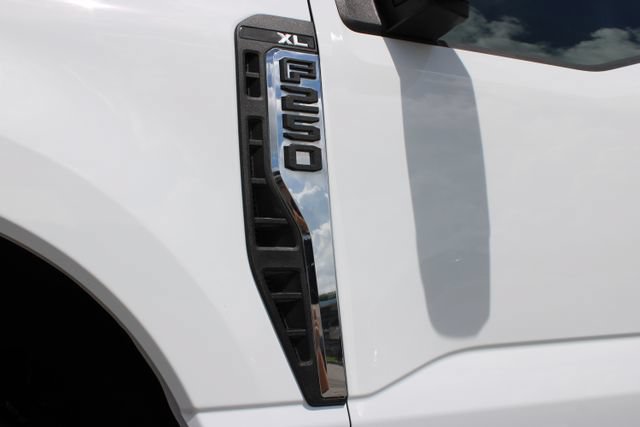 Used 2025 Ford F250 XL w/ XL Off-Road Package AWD/4WD image 21