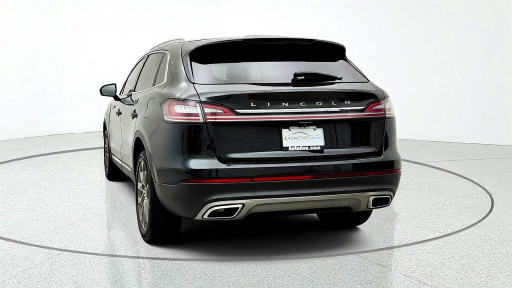 Used 2023 Lincoln Nautilus Reserve AWD/4WD image 6