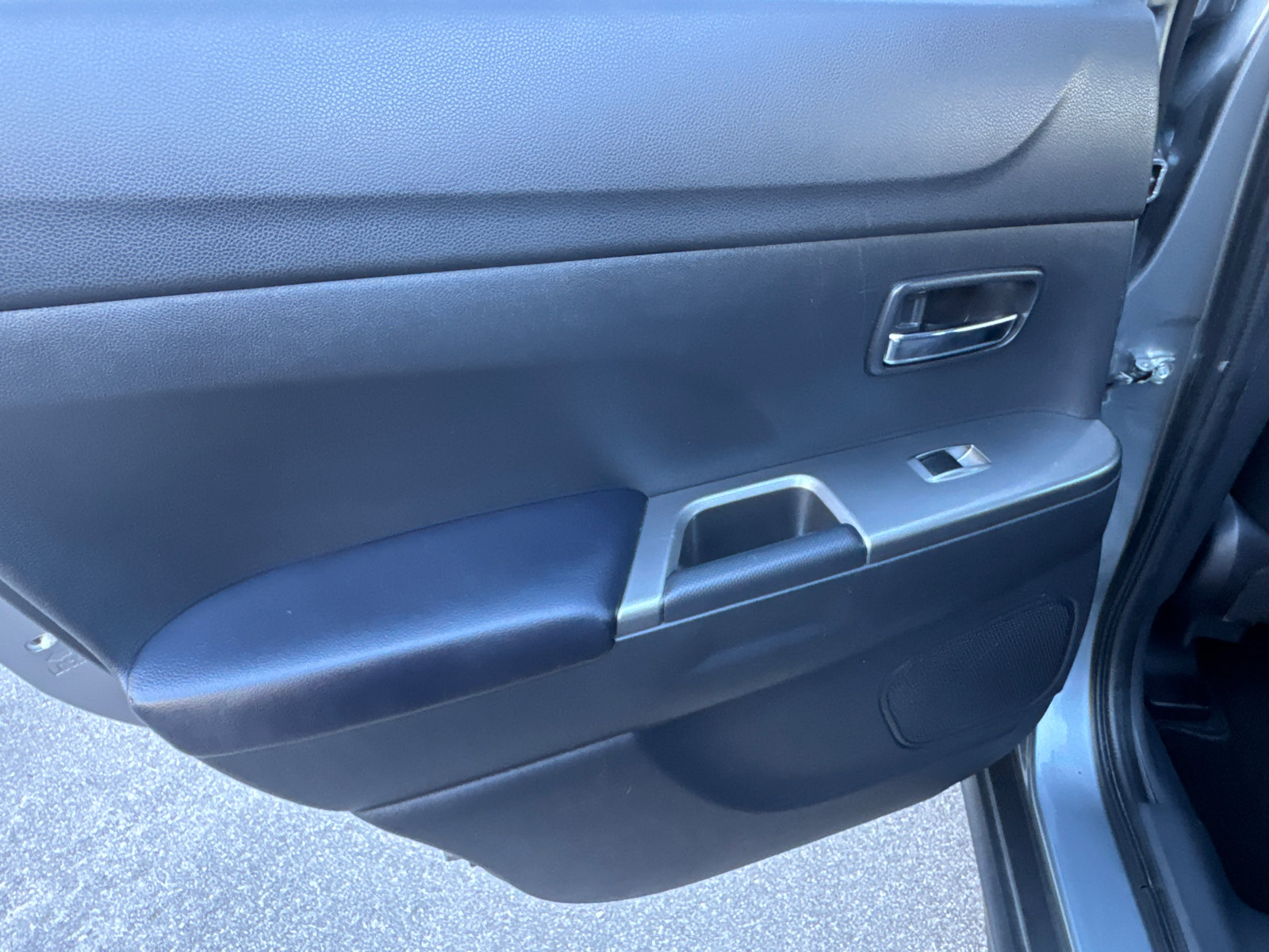 Used 2024 Mitsubishi Outlander Sport SE AWD/4WD image 22