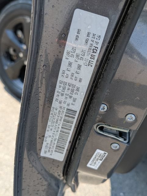 Used 2018 Jeep Cherokee Latitude w/ Altitude Package FWD image 10