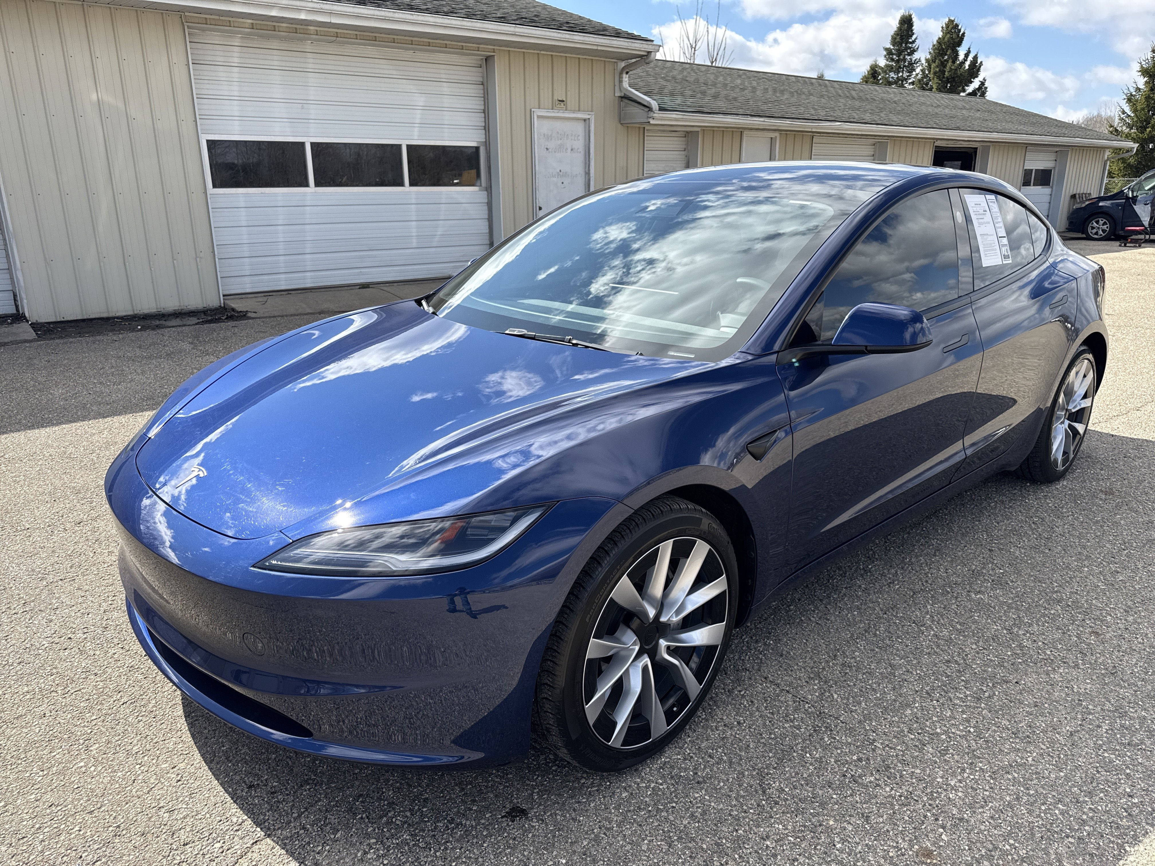 Used 2024 Tesla Model 3 Standard Range RWD image 14