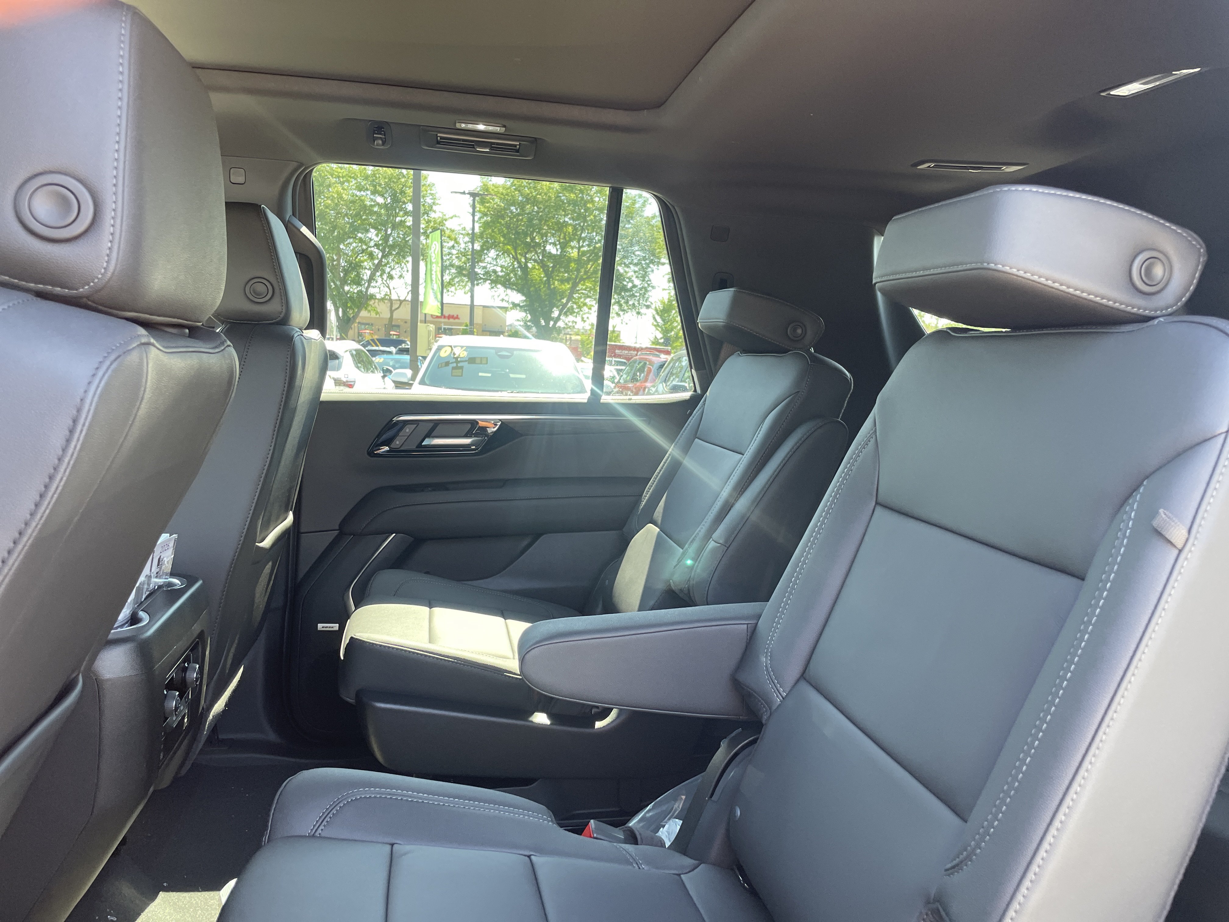 New 2026 Chevrolet Tahoe Z71 w/ Comfort Package AWD/4WD image 26