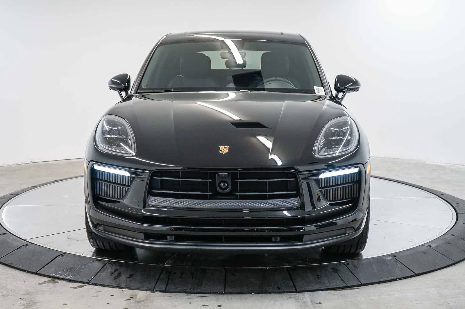 New 2026 Porsche Macan S AWD/4WD image 6