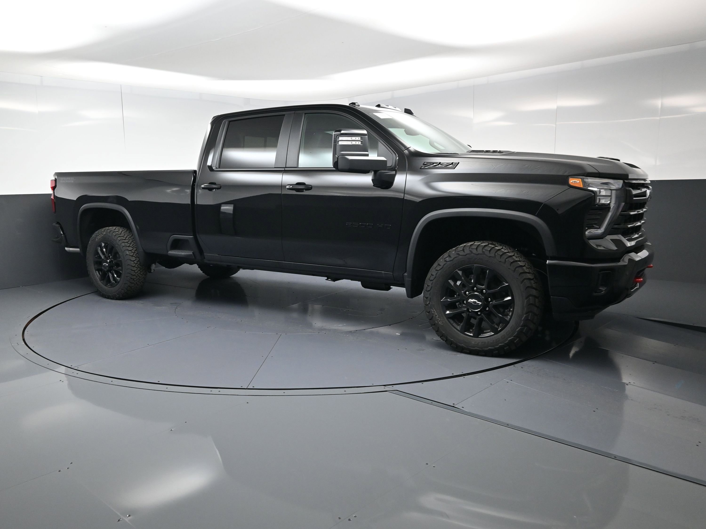 New 2026 Chevrolet Silverado 2500 LT w/ Trail Boss Package image 2