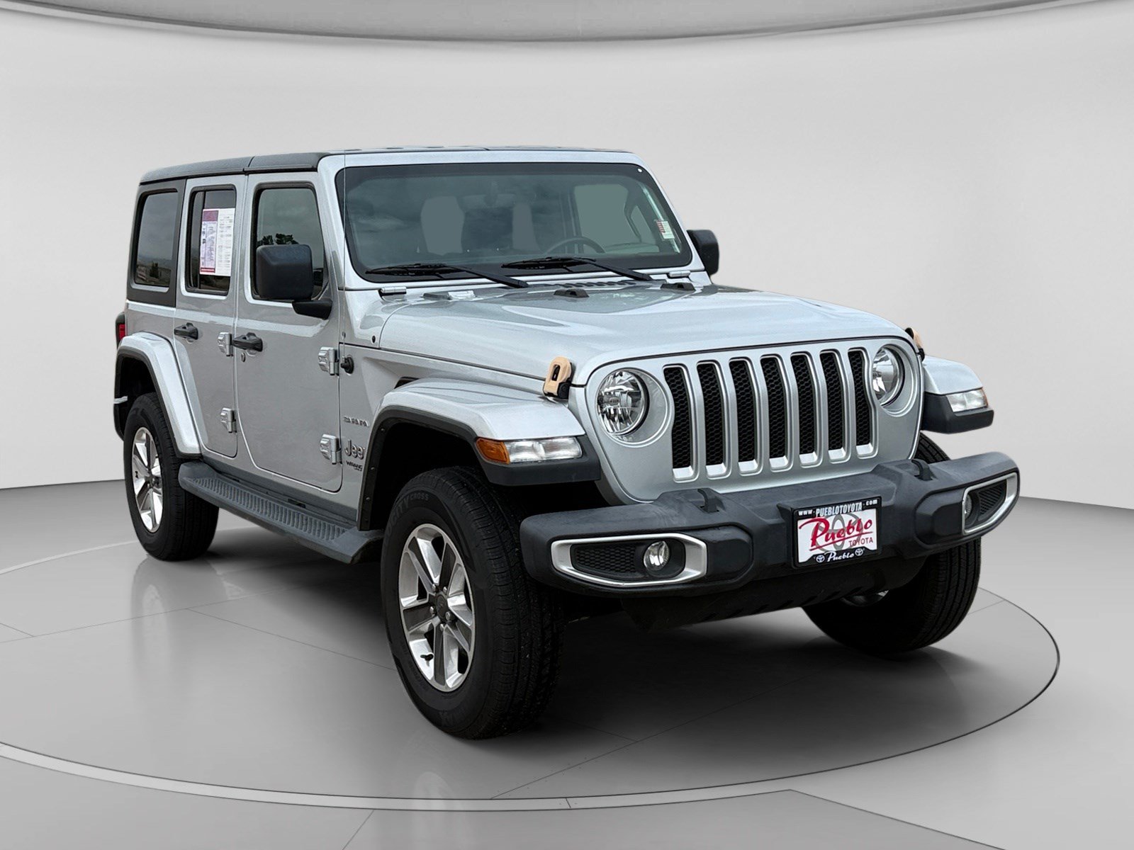 Used 2022 Jeep Wrangler Unlimited Sahara w/ Cold Weather Group AWD/4WD image 7