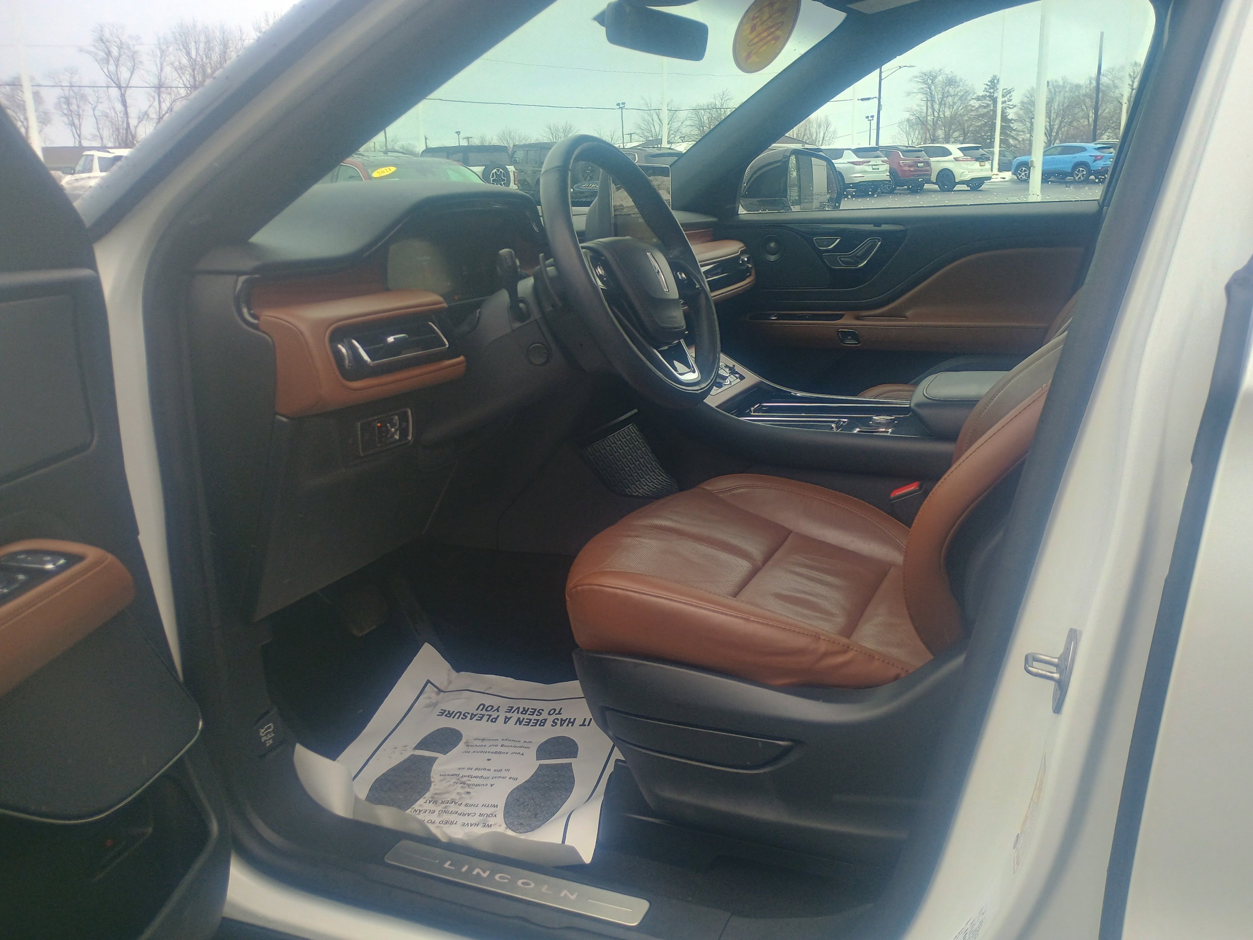 Used 2023 Lincoln Aviator Reserve image 20