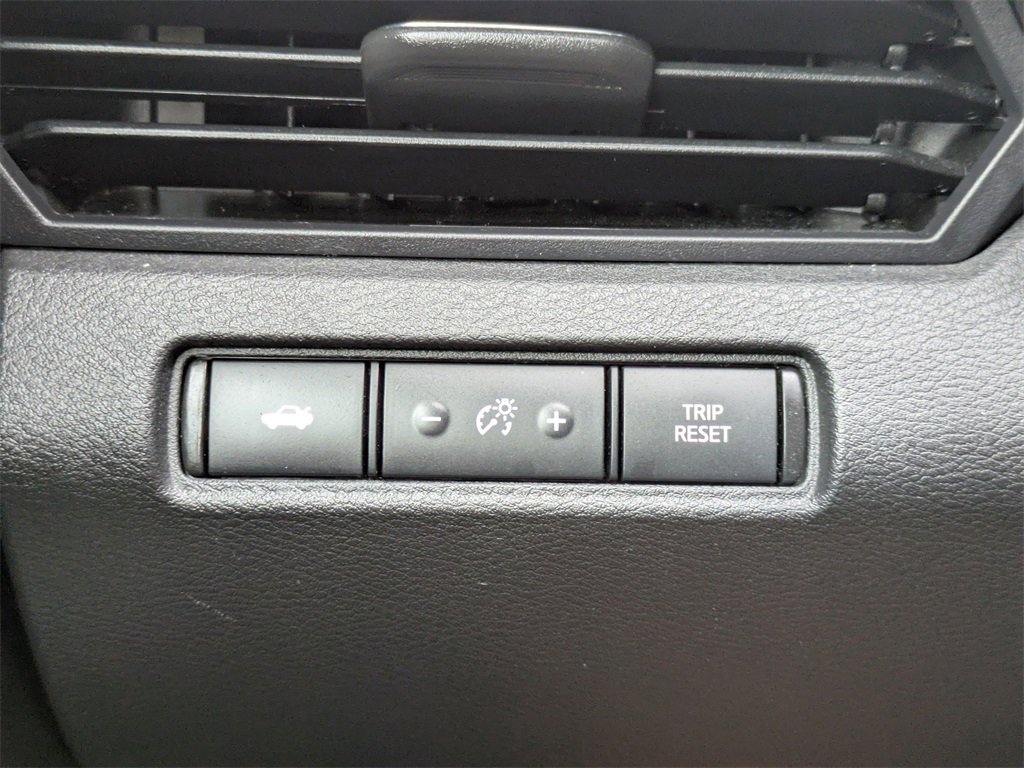 Used 2024 Nissan Altima 2.5 SV image 22