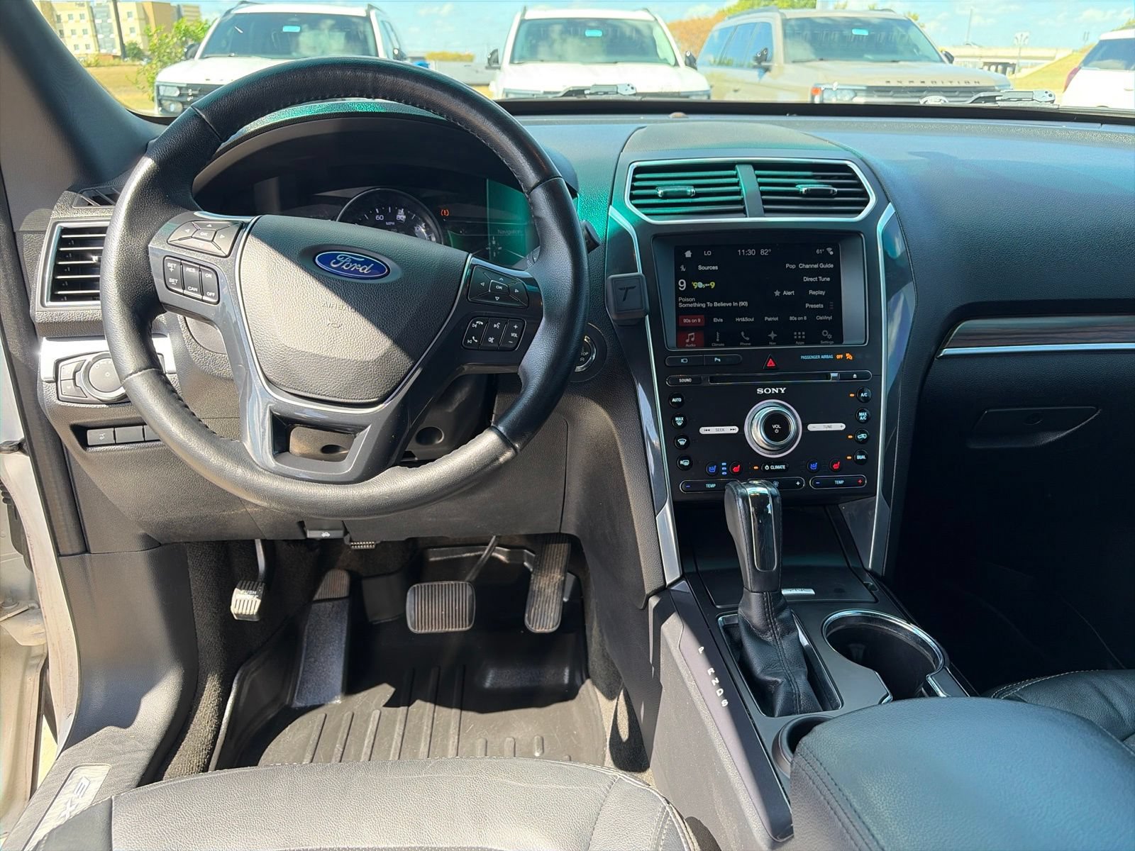 Used 2017 Ford Explorer Limited FWD image 18