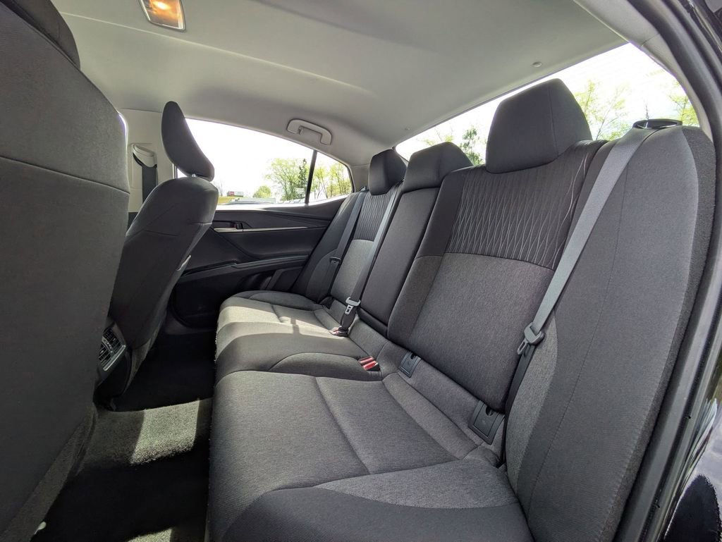 Used 2025 Toyota Camry LE image 27