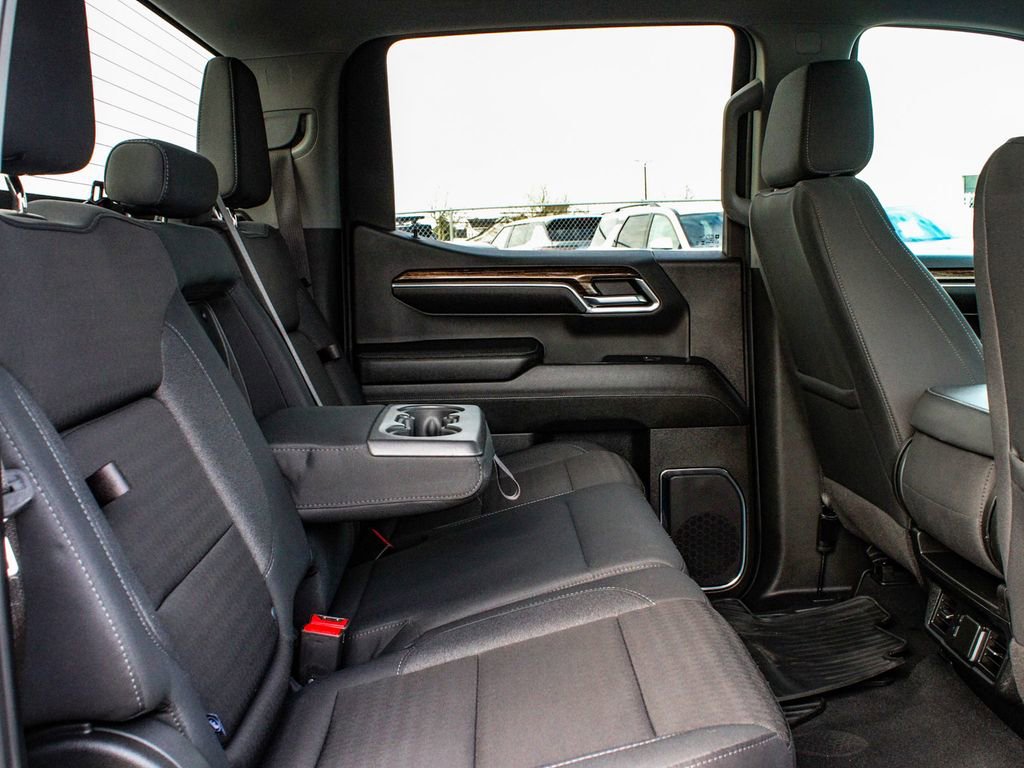 Used 2024 GMC Sierra 1500 Elevation image 35