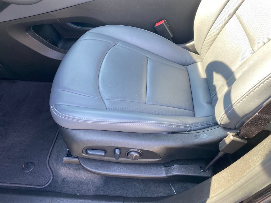 Used 2024 Buick Enclave Essence w/ Sport Touring Edition FWD image 14
