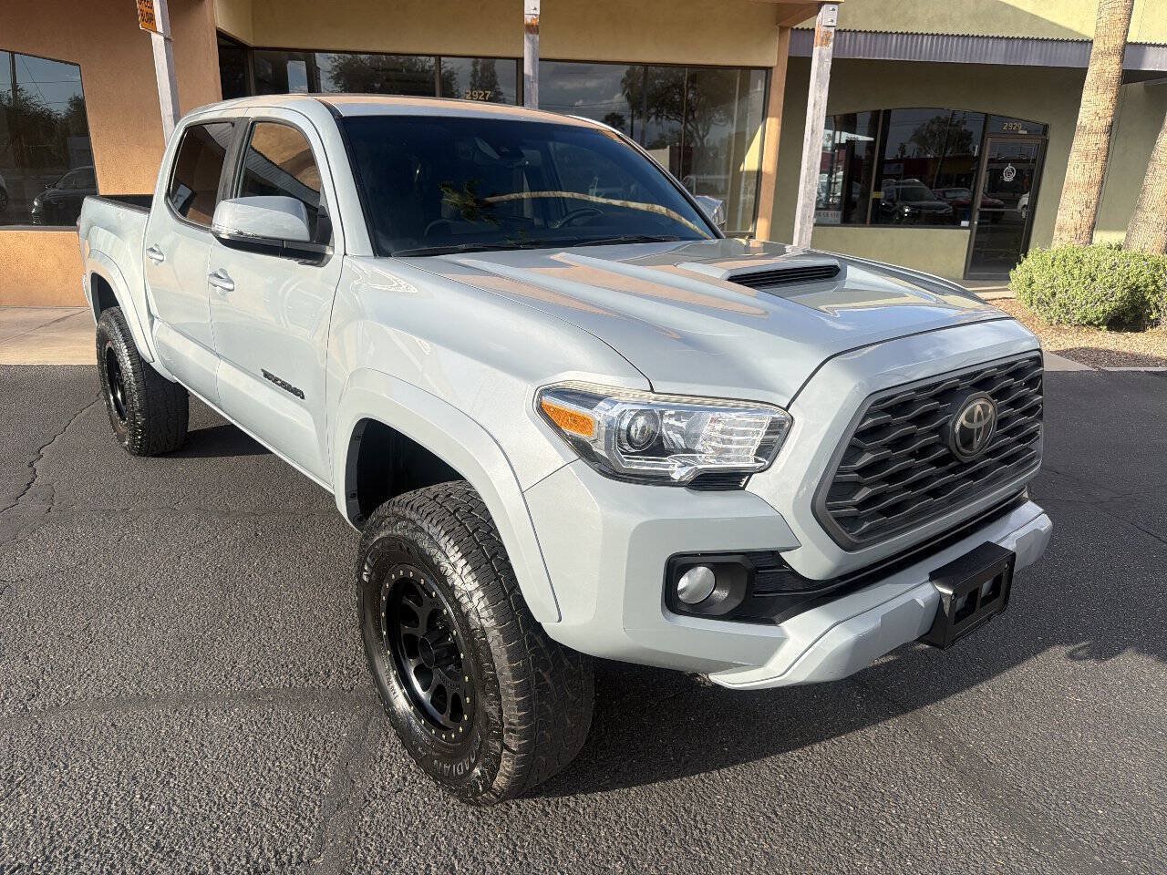 Used 2020 Toyota Tacoma TRD Sport w/ Technology Package RWD image 10