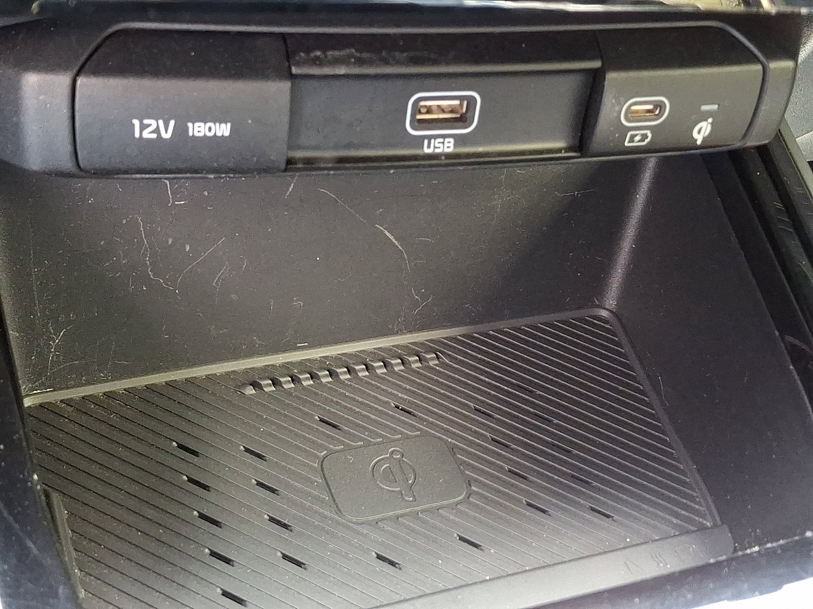 Used 2024 Kia Niro EX image 28