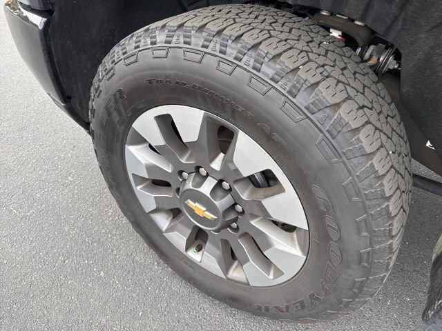 Used 2025 Chevrolet Silverado 2500 Custom w/ Custom Convenience Package image 12